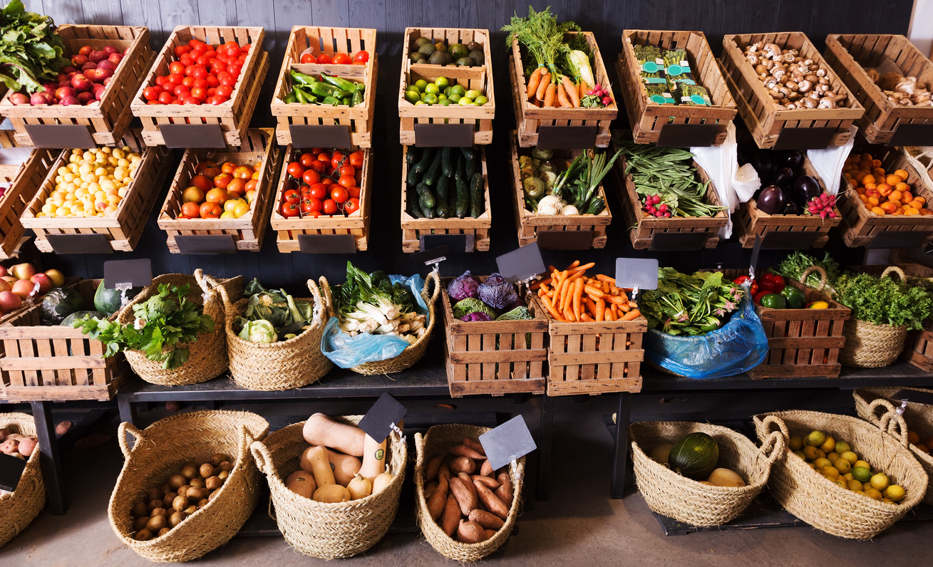 fruits and veggies market